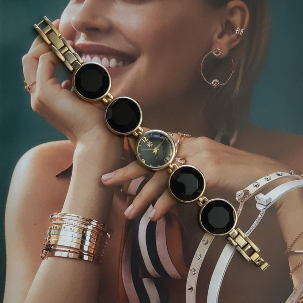 Isaac Mizrahi Live Watch